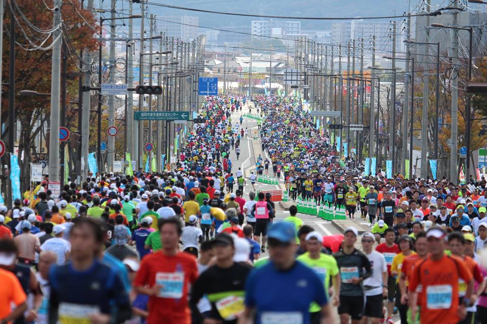 「「都会」と「自然」両方の風情を満喫できる! 福岡マラソン2016」の画像