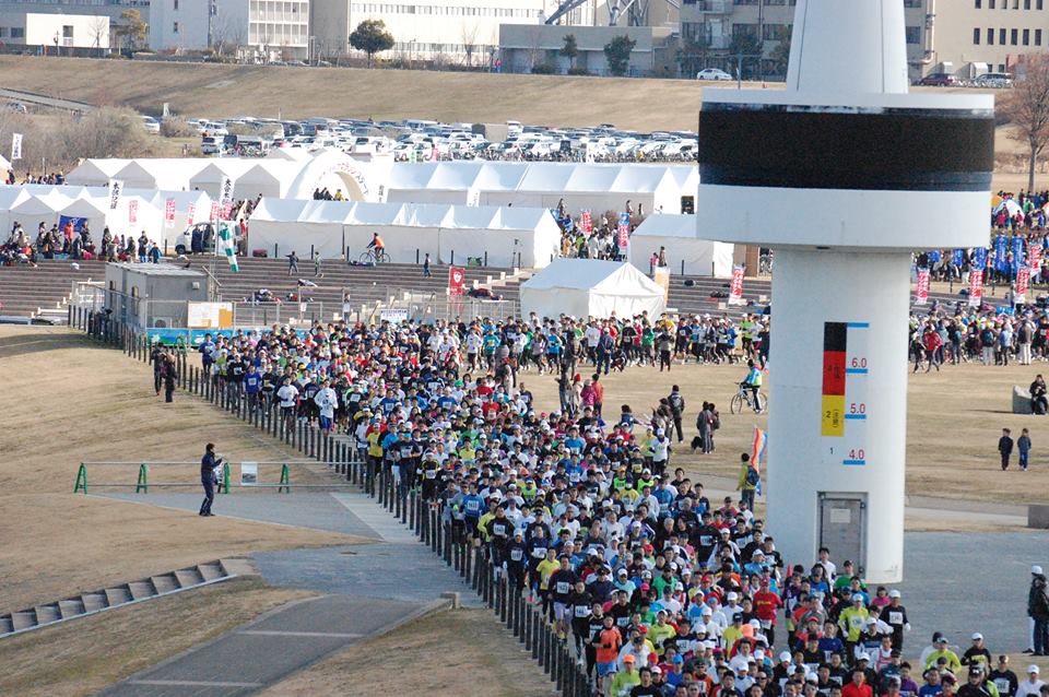 「新成人が振袖や袴姿で参加できる!? 第40回記念 新春走ろうかい ひらかたハーフマラソン」の画像